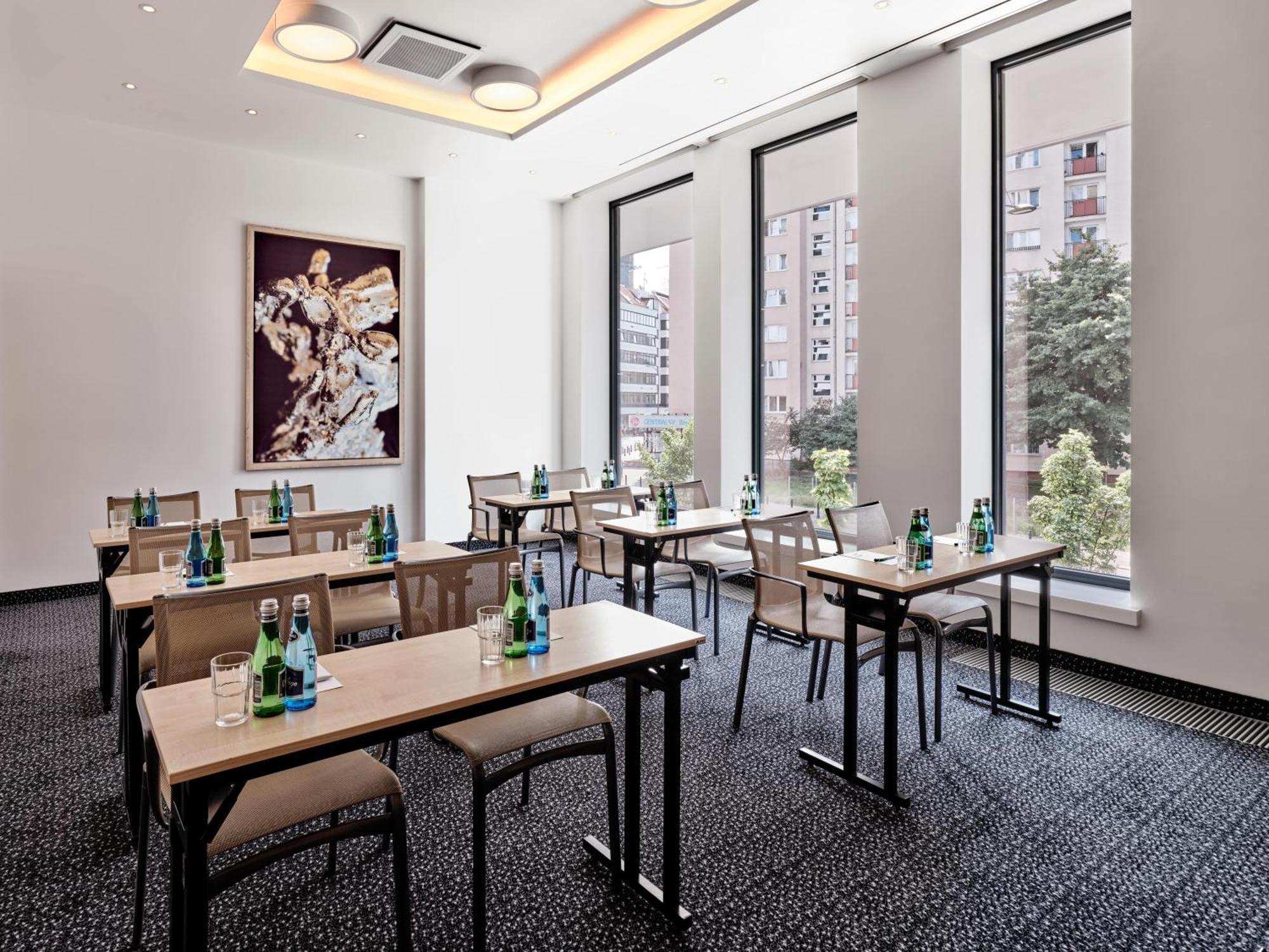 Holiday Inn - Warsaw City Centre By Ihg Esterno foto