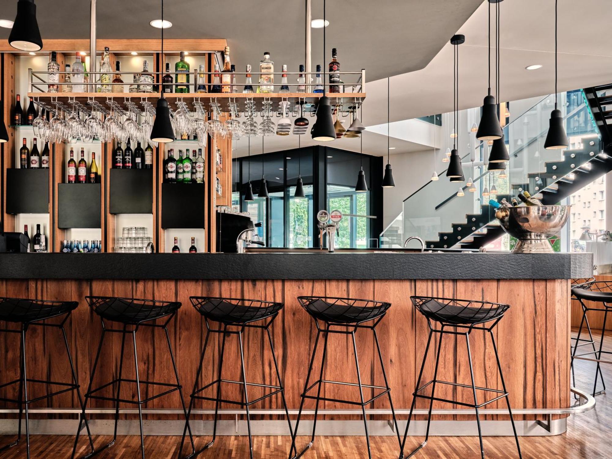 Holiday Inn - Warsaw City Centre By Ihg Esterno foto
